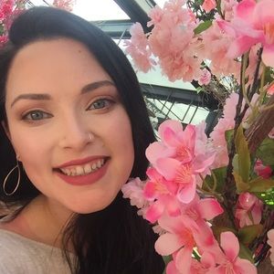 Meet your Posher, Caitlyn